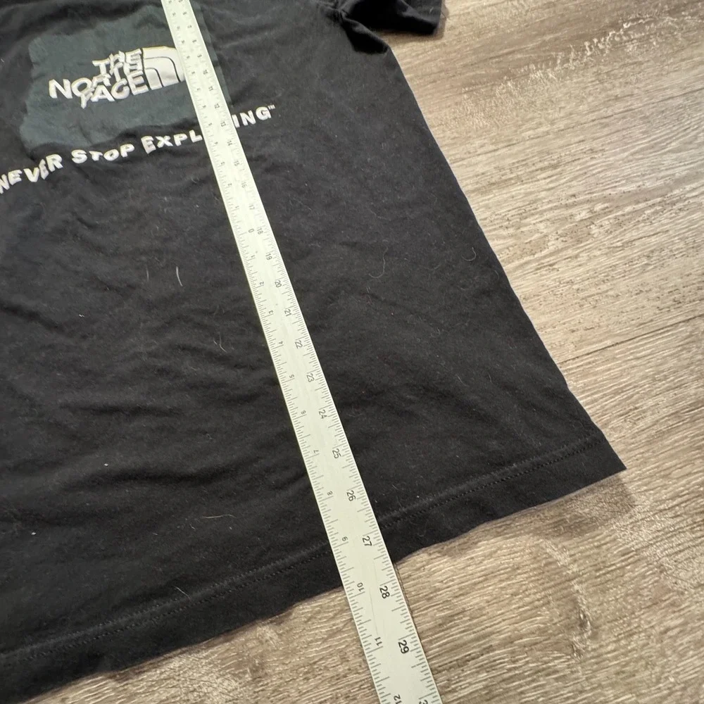The North‎ Face Shirt Mens Medium Black Short Sleeve Crew Neck Cotton Graphic